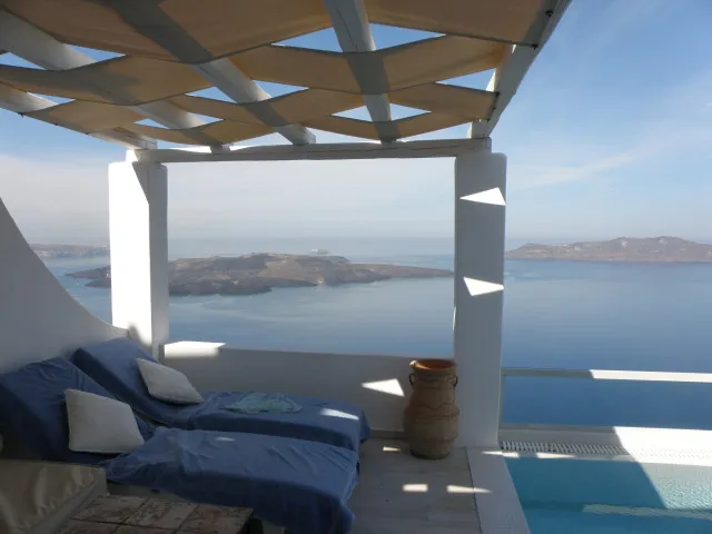 Agali Houses Santorin, Terrasse der Sunset Suite mit privatem Pool