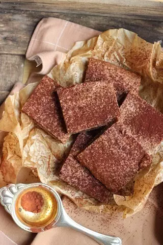 Übern Tellerrand: lenasfoodforfriends zu Gast bei Sugarprincess mit Schoko-Bananen-Brownies