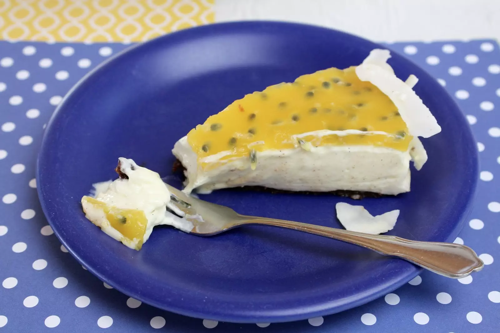 Cheesecake mit Kokos und Passionsfrucht - Torte ohne Backen