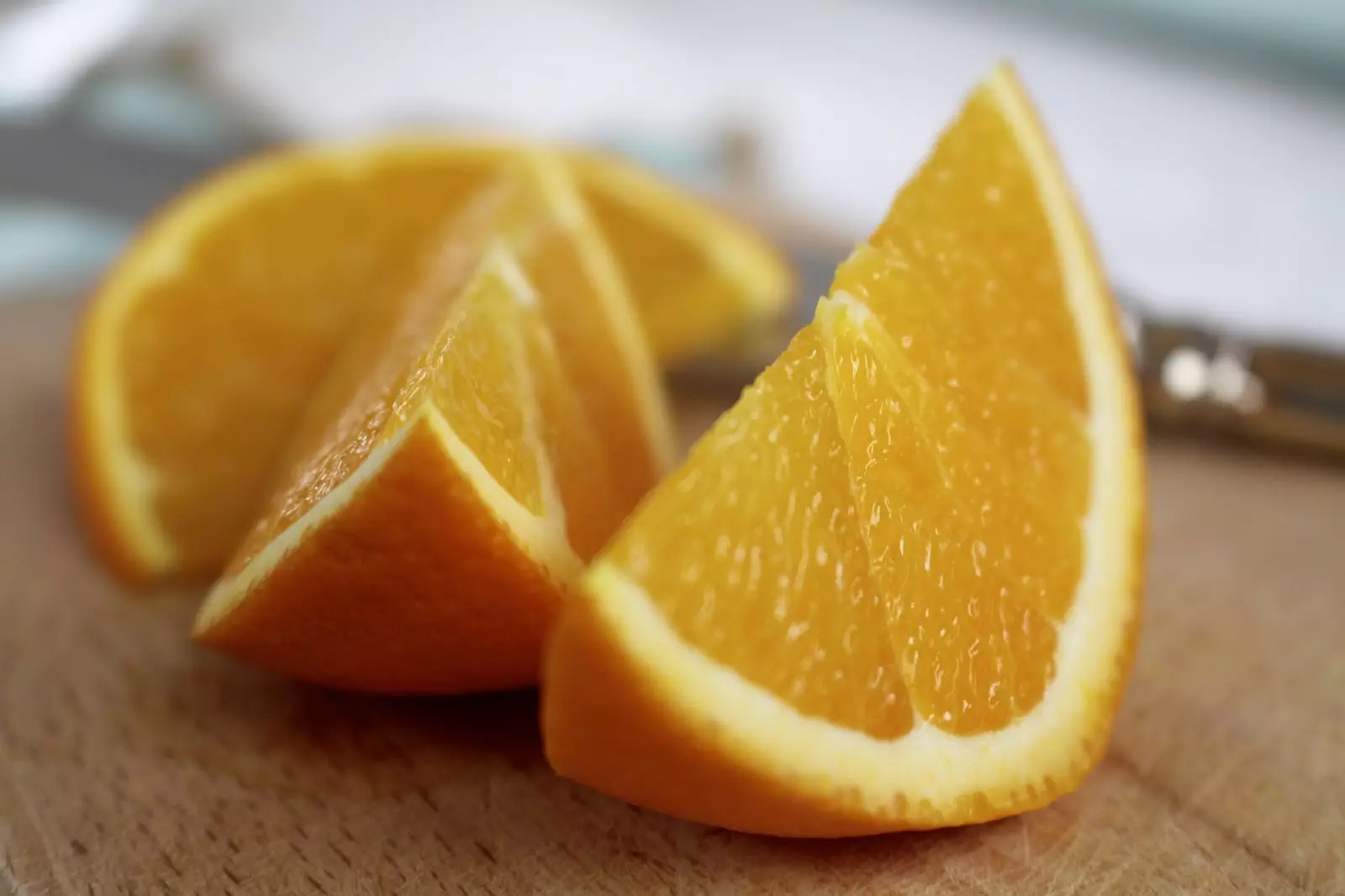 Spanischer Orangen Gugelhupf - super saftiger Marmorkuchen mit Orange