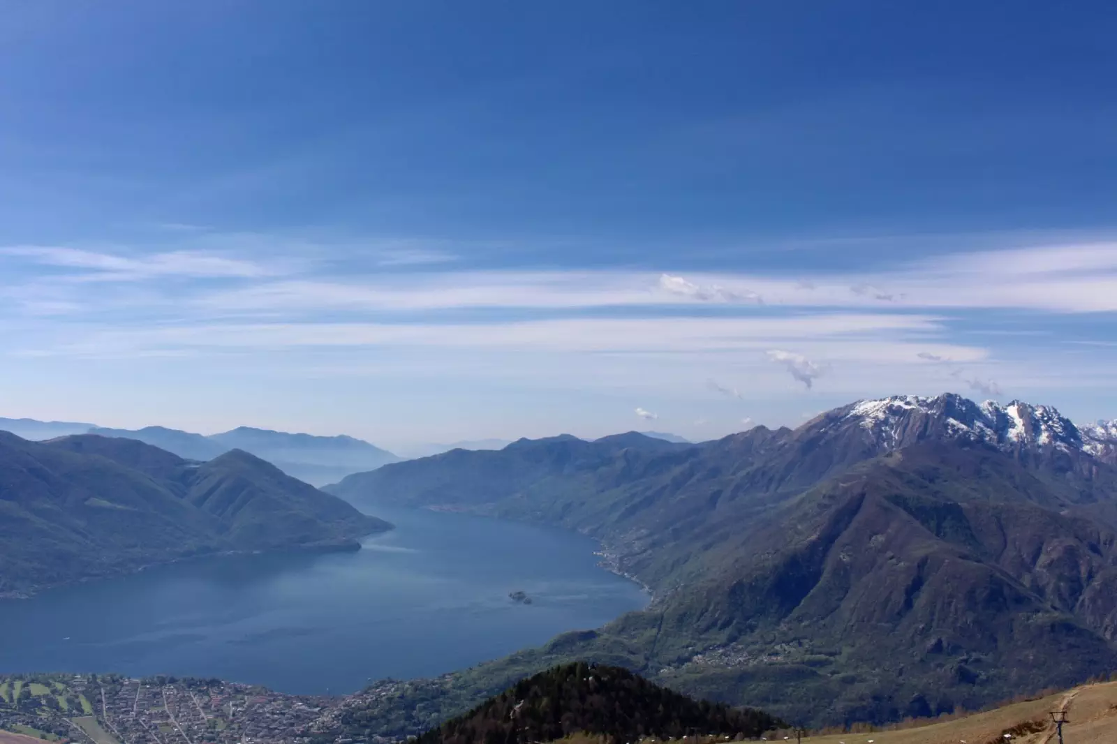 Ausblick von Cimetta auf den Lago Maggiore, Tessin