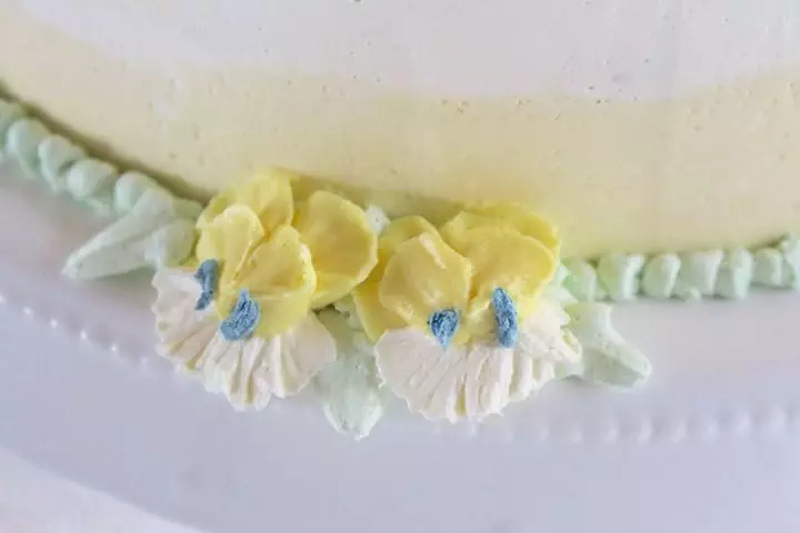 Neue Buttercreme Blüten Kurse - jetzt in meiner Törtchenschule!