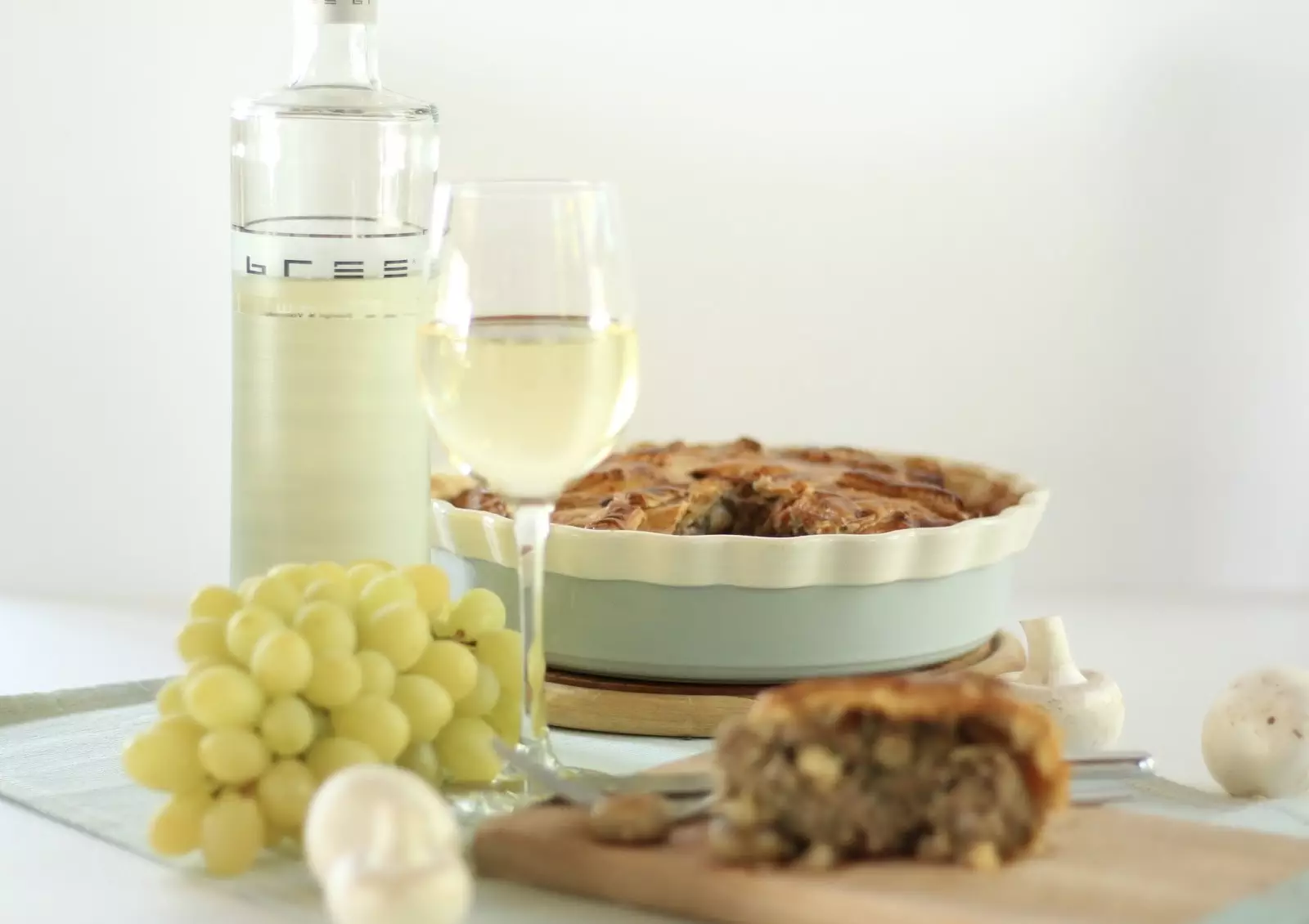 Rezept für eine super köstliche Winzerpastete mit fruchtigem Bree Wein | Werbung