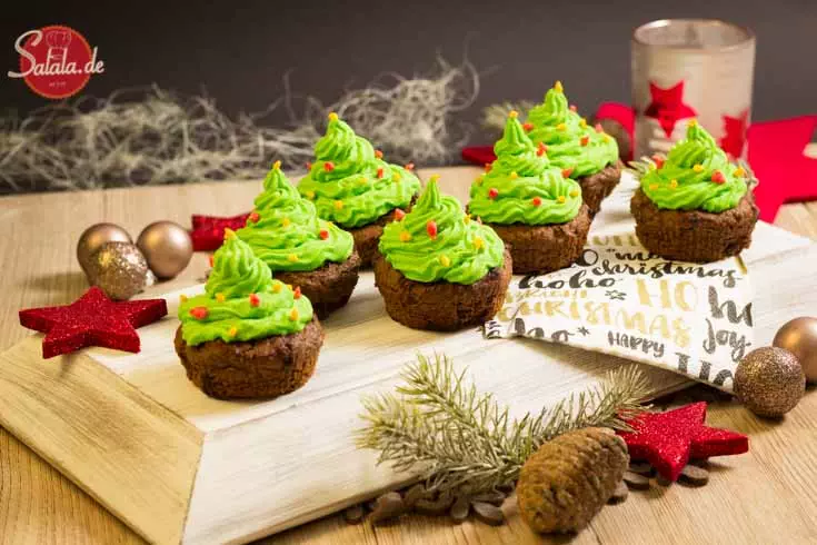 Tannenbaum Cupcakes Low Carb von Salala und großes Weihnachtsgewinnspiel!