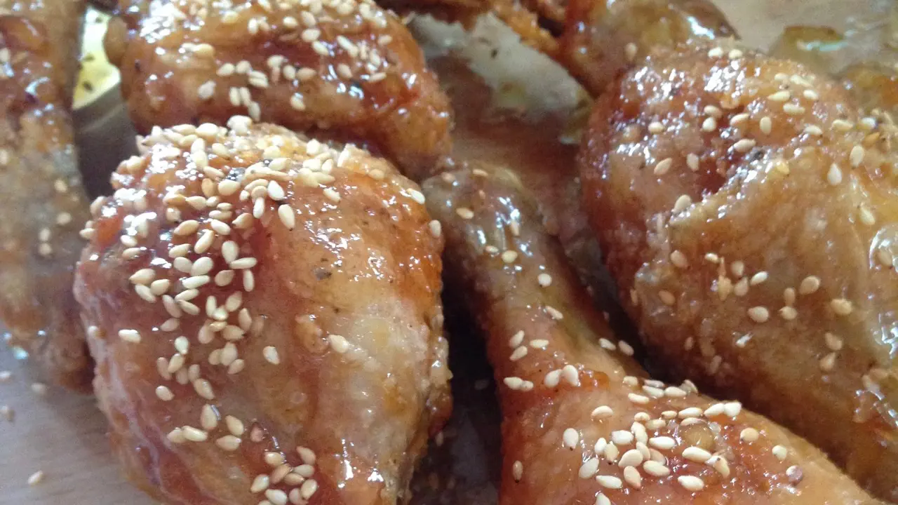 Dakgangjeong - kross frittiertes koreanisches Huhn