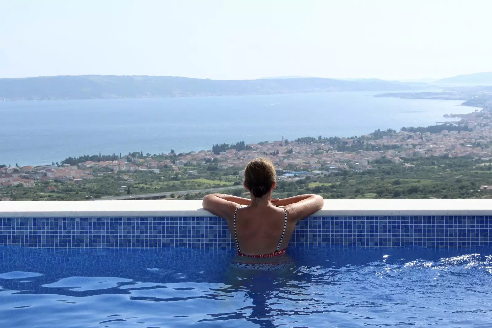 Ausblick vom Pool der Villa Hill View, Kroatien