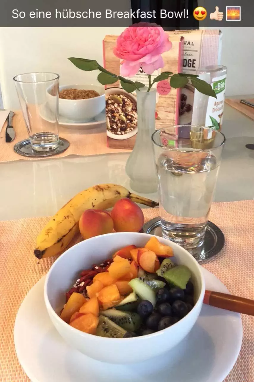 Breakfast Bowl mit Früchten / Fitness mit Sugarprincess