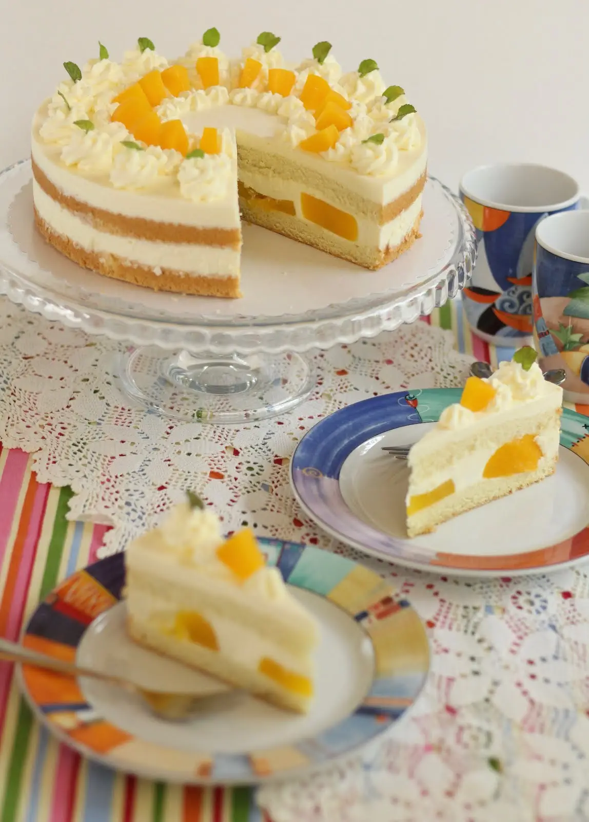 Einfache Pfirsich-Quark-Sahnetorte | Rezept und Video von Sugarpincess