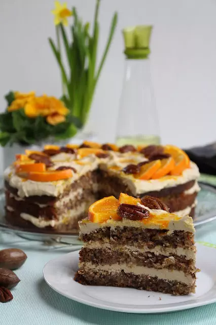 Pekannuss-Torte mit Ricottacreme und Orangenkaramell