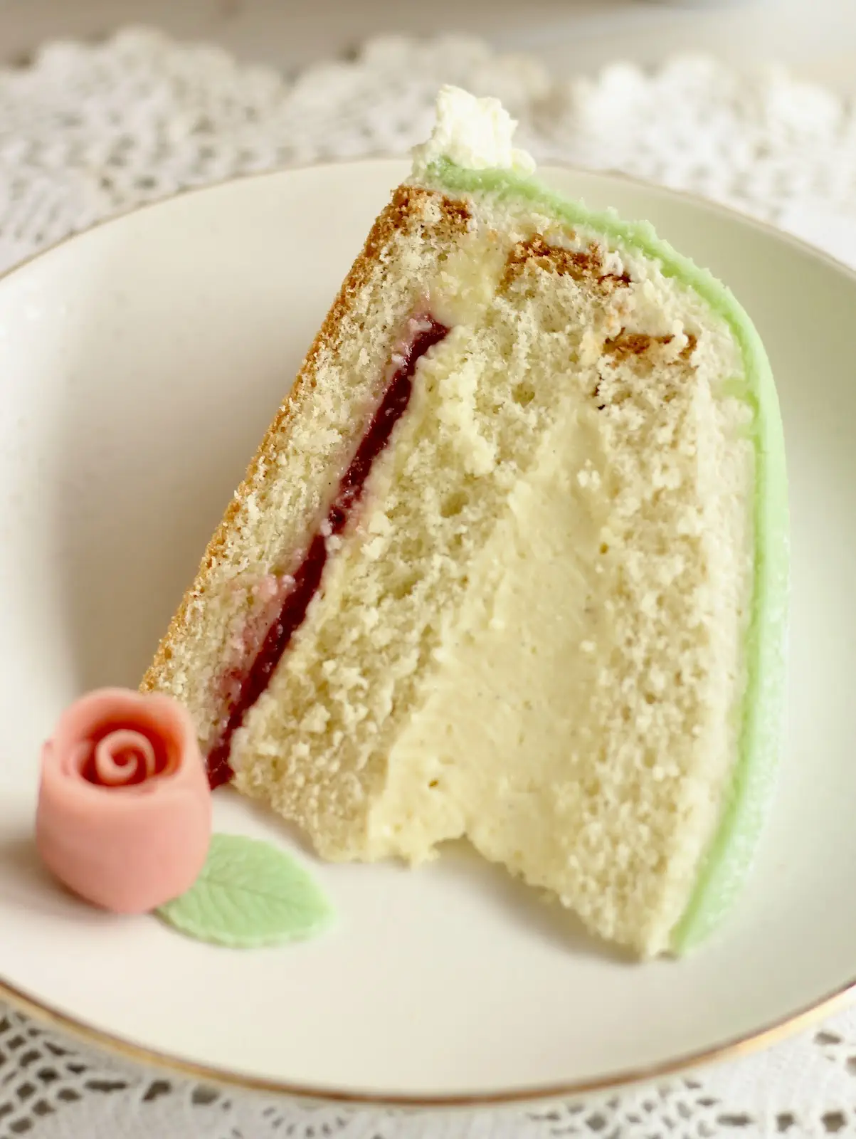 Schwedische Prinzessinnen-Torte: Prinsesstårta - Schritt für Schritt selber backen! Rezept und Video von Sugarprincess