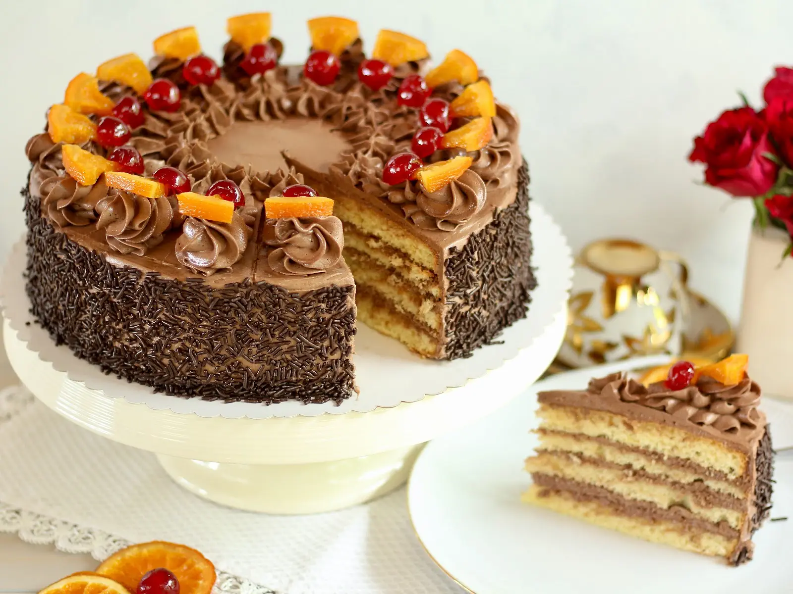 Festliche Schokotorte mit Schoko-Buttercreme und Orangenlikör als Geburtstagstorte für meinen Vater! | Rezept und Video von Sugarprincess