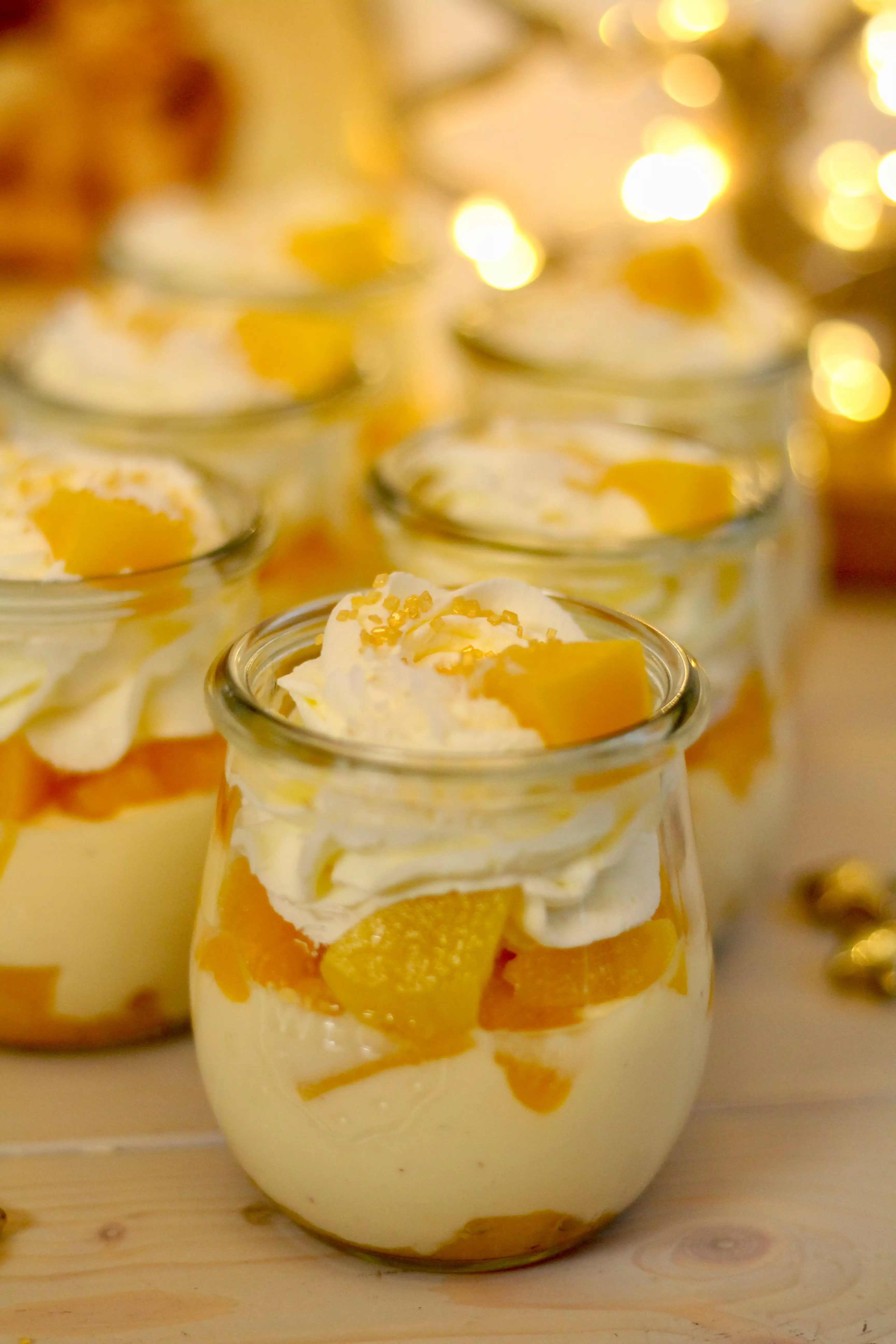 Himmlisch sahniges Pfirsich-Vanille-Dessert | Rezept von Sugarprincess | SCCC 2022 mit Gewinnspiel: Türchen Nr. 19
