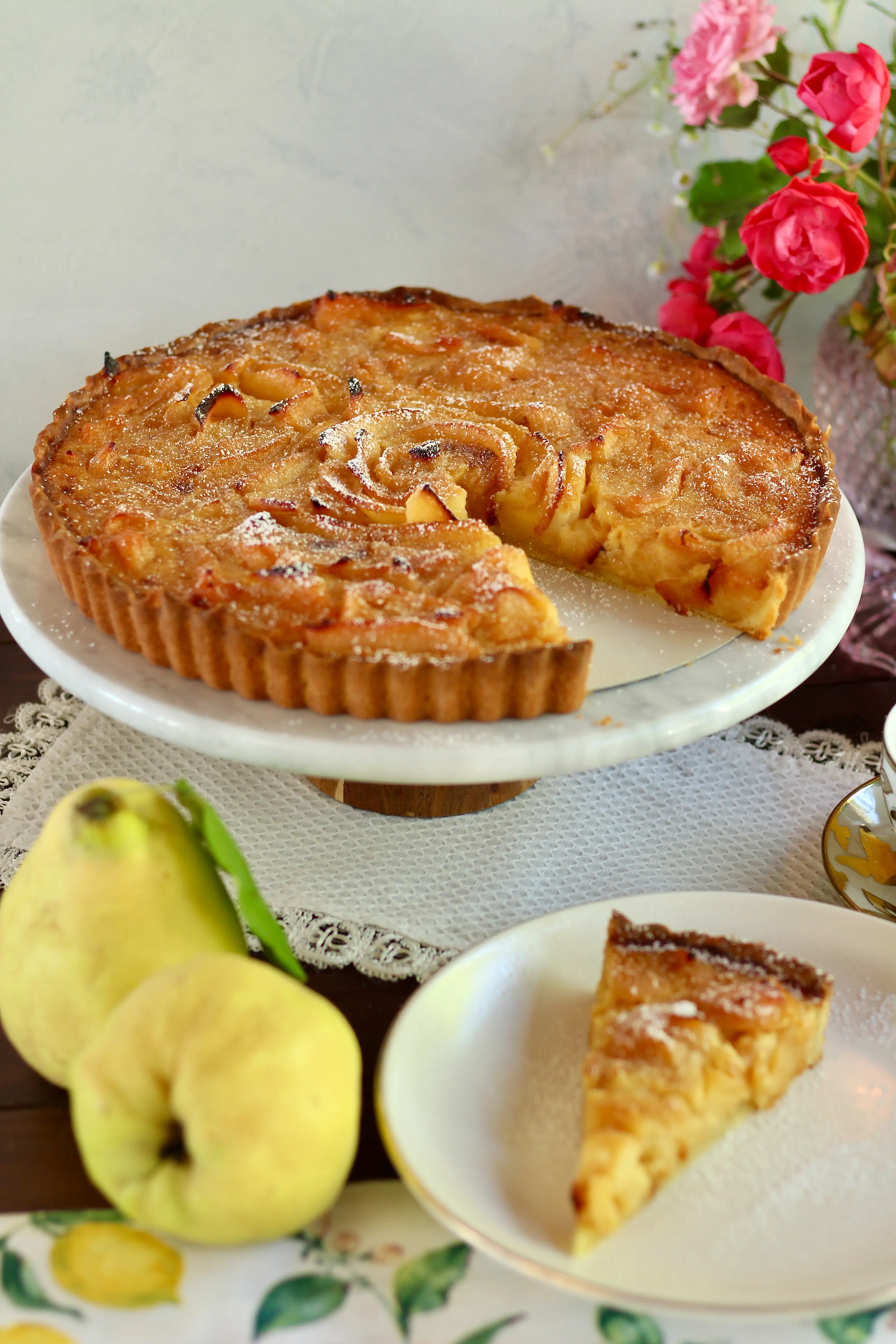 Göttliche Quitten-Tarte mit Sahne-Karamell! Rezept und Video von Sugarprincess