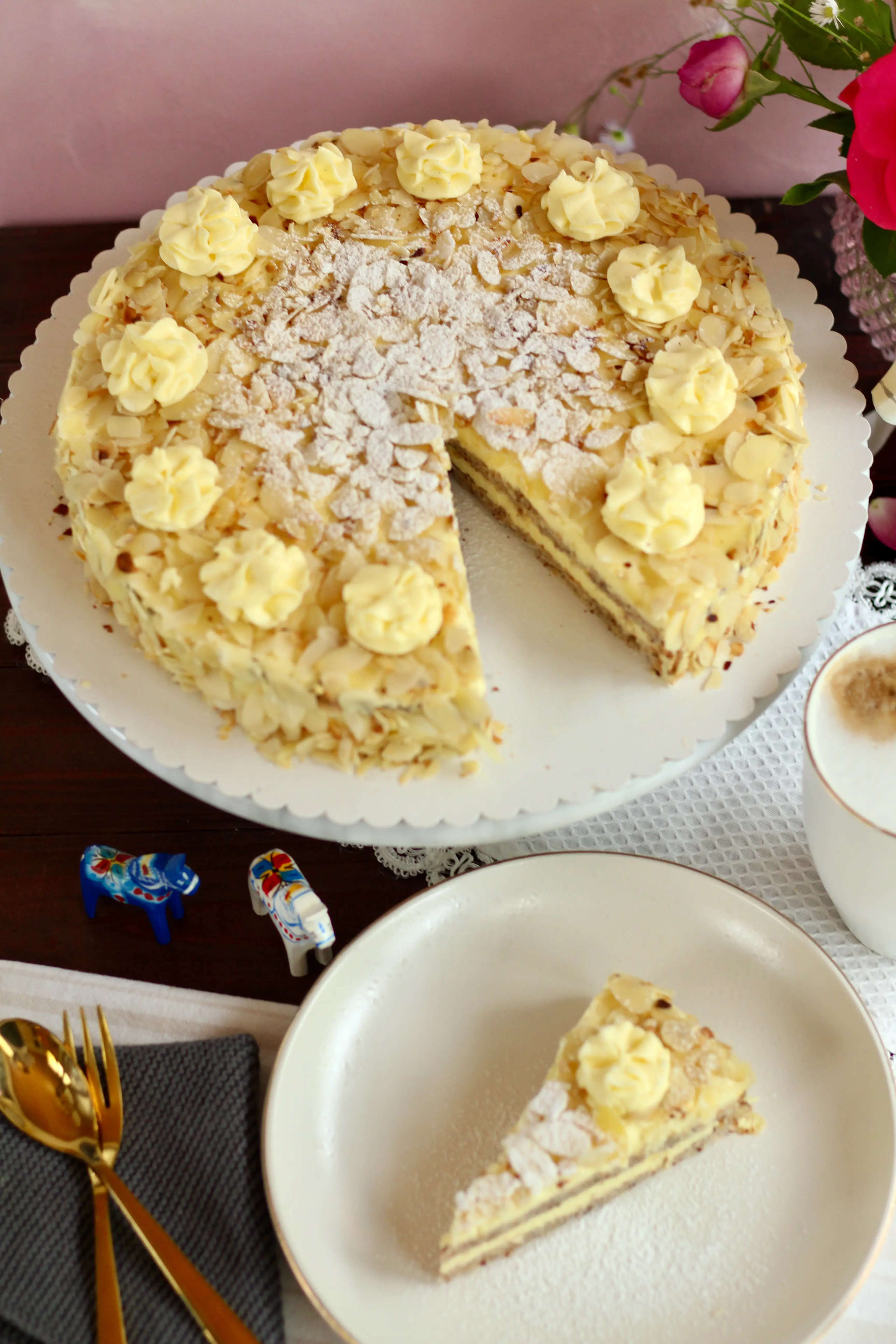 Himmlische Mandeltorte! Der Klassiker aus Schweden auf Deiner Kaffeetafel! Rezept und Video von Sugarprincess