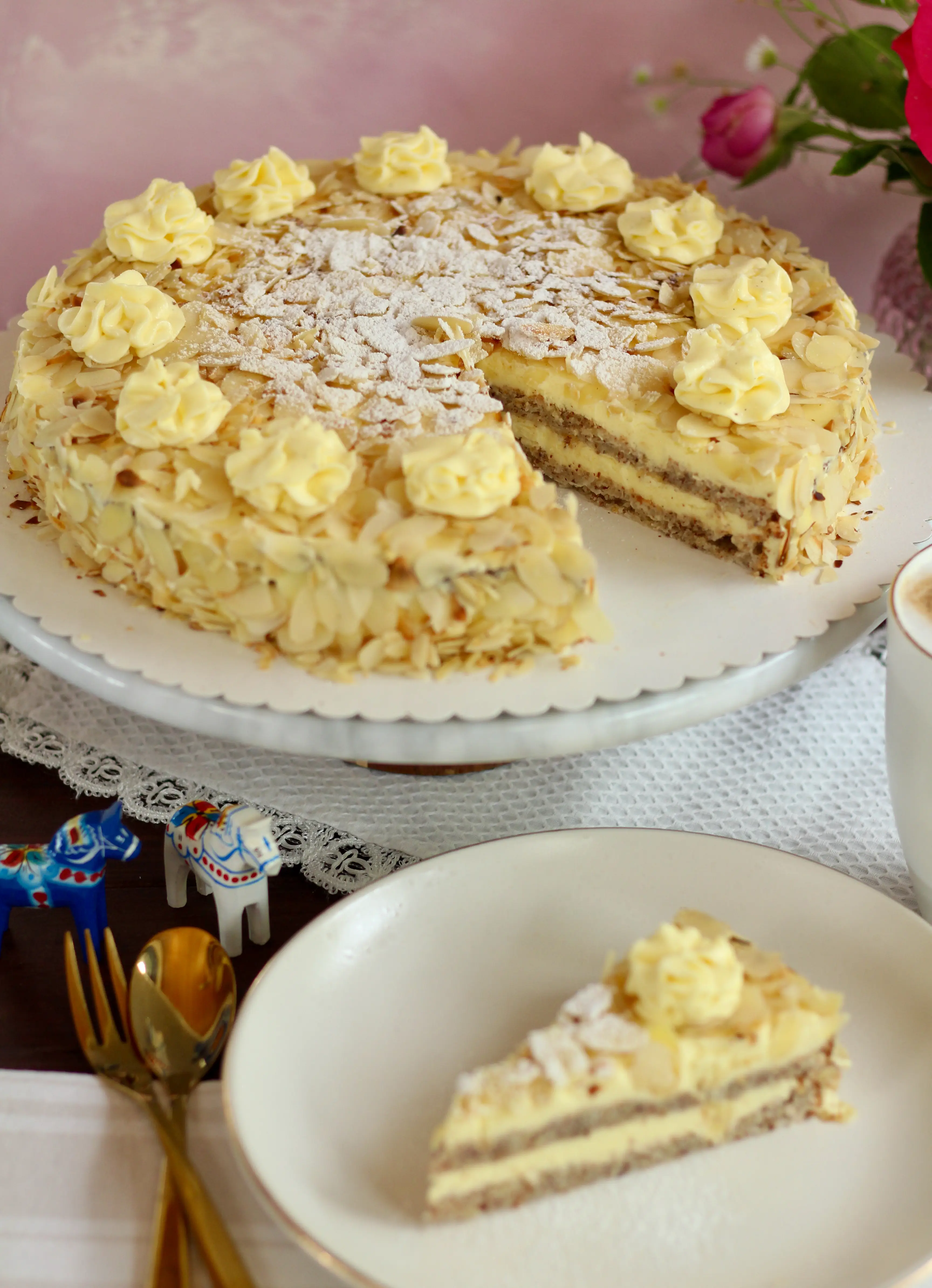 Himmlische Mandeltorte! Der Klassiker aus Schweden auf Deiner Kaffeetafel! Rezept und Video von Sugarprincess
