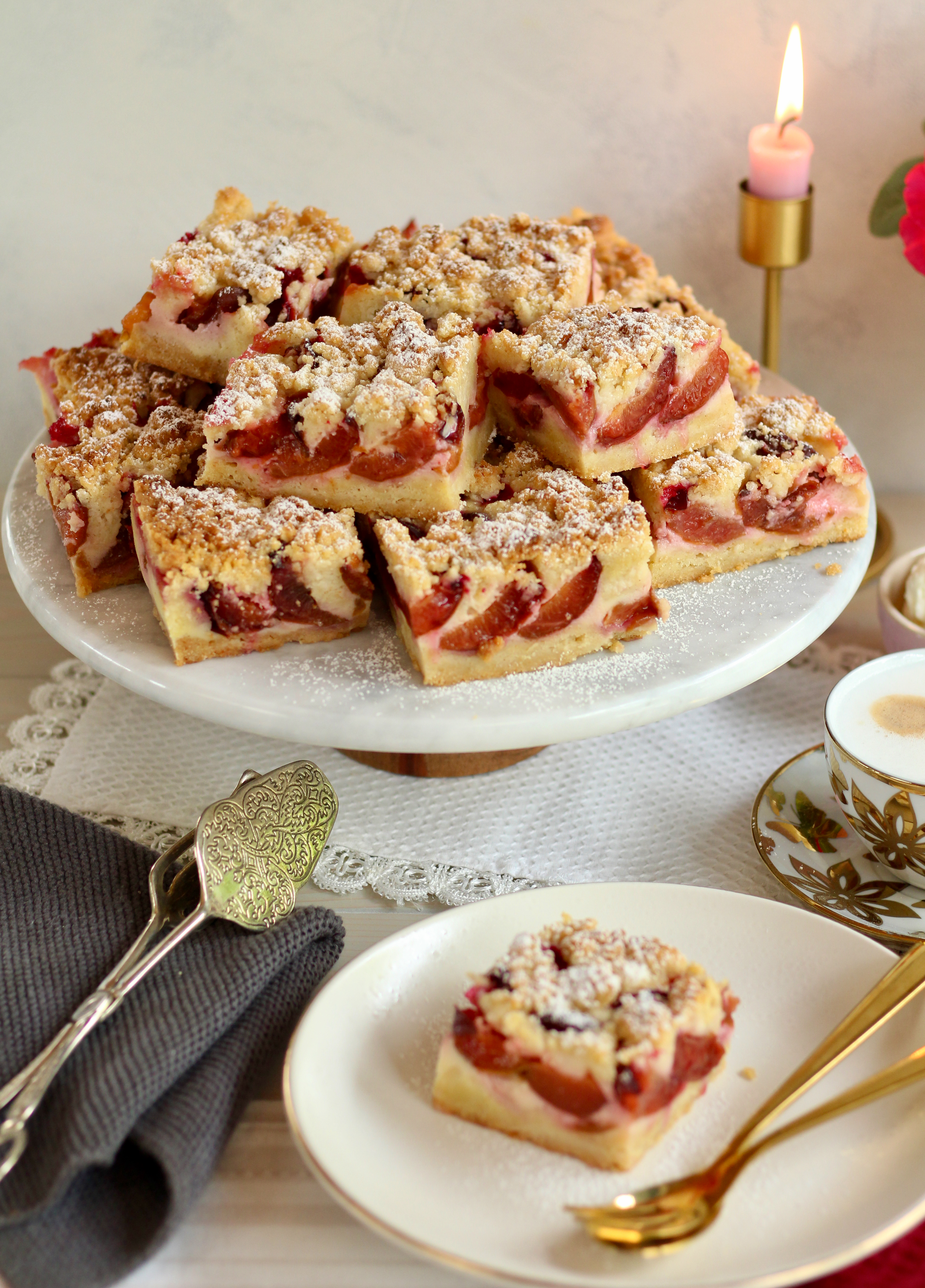 zwetschgenkuchen mit mürbeteig und streusel blech