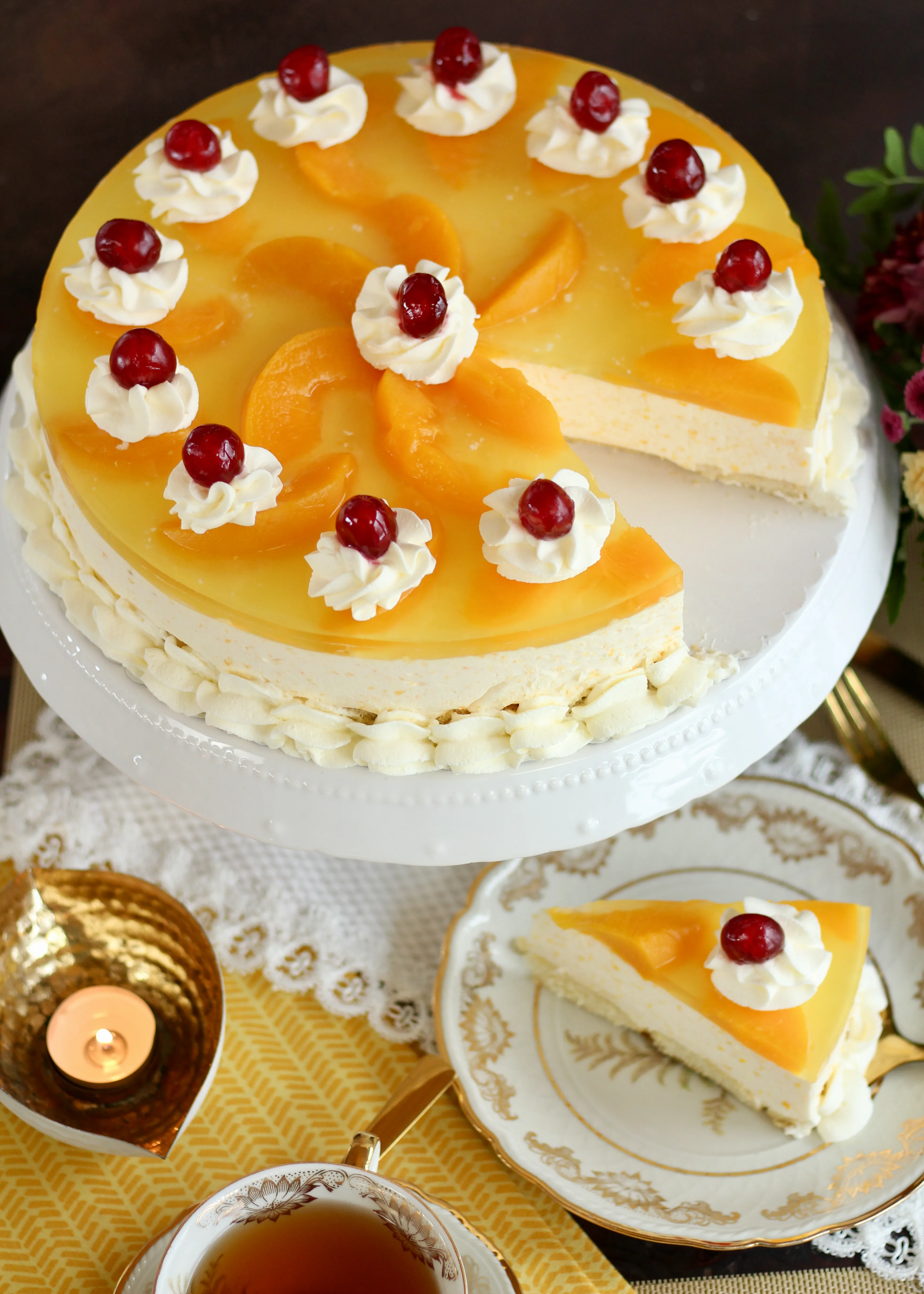 Pfirsich-Joghurt-Sahnetorte ohne Backen! Rezept und Video von Sugarprincess