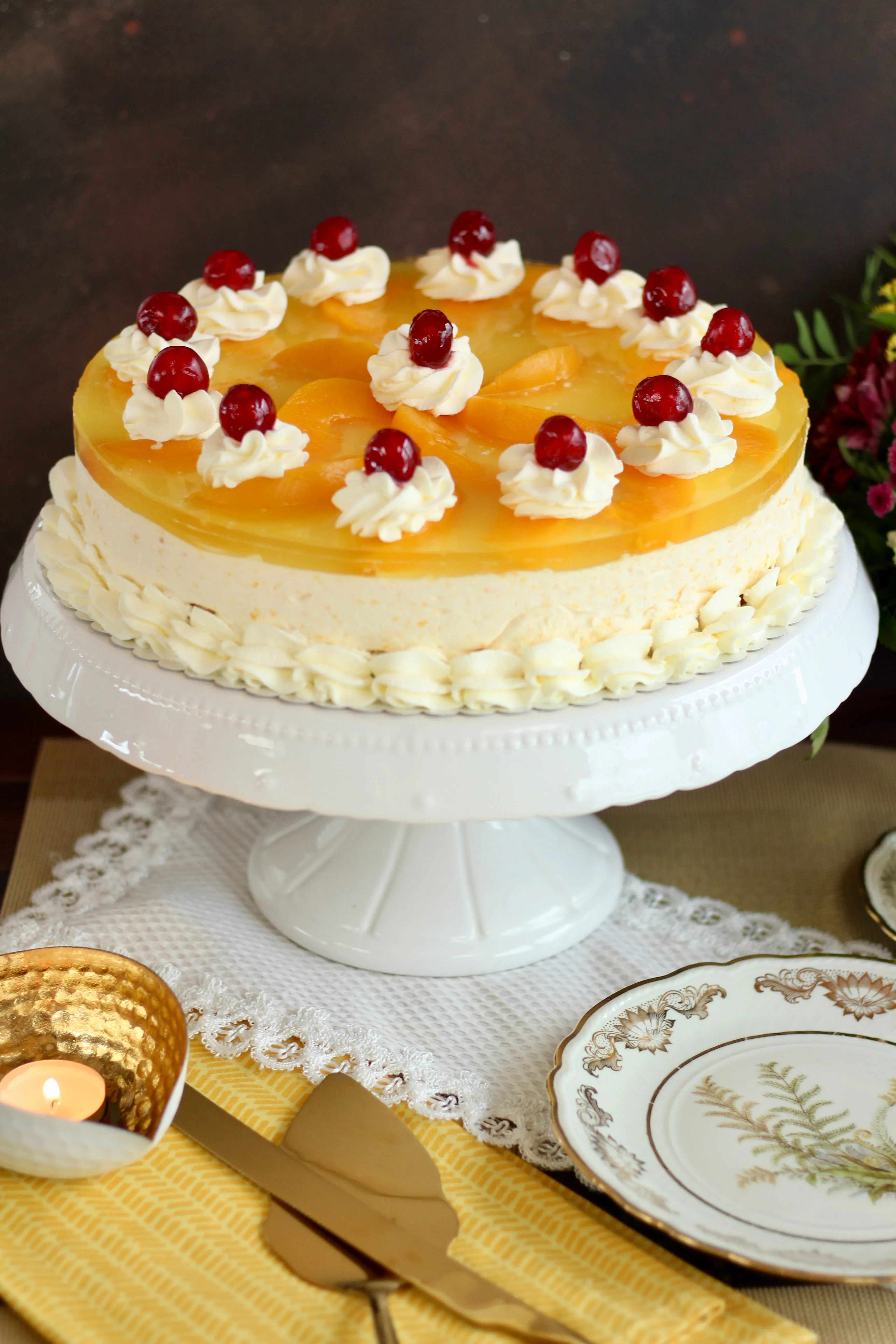 Erfrischend-leichte Pfirsich-Joghurt-Sahnetorte ohne Backen! Rezept und ...