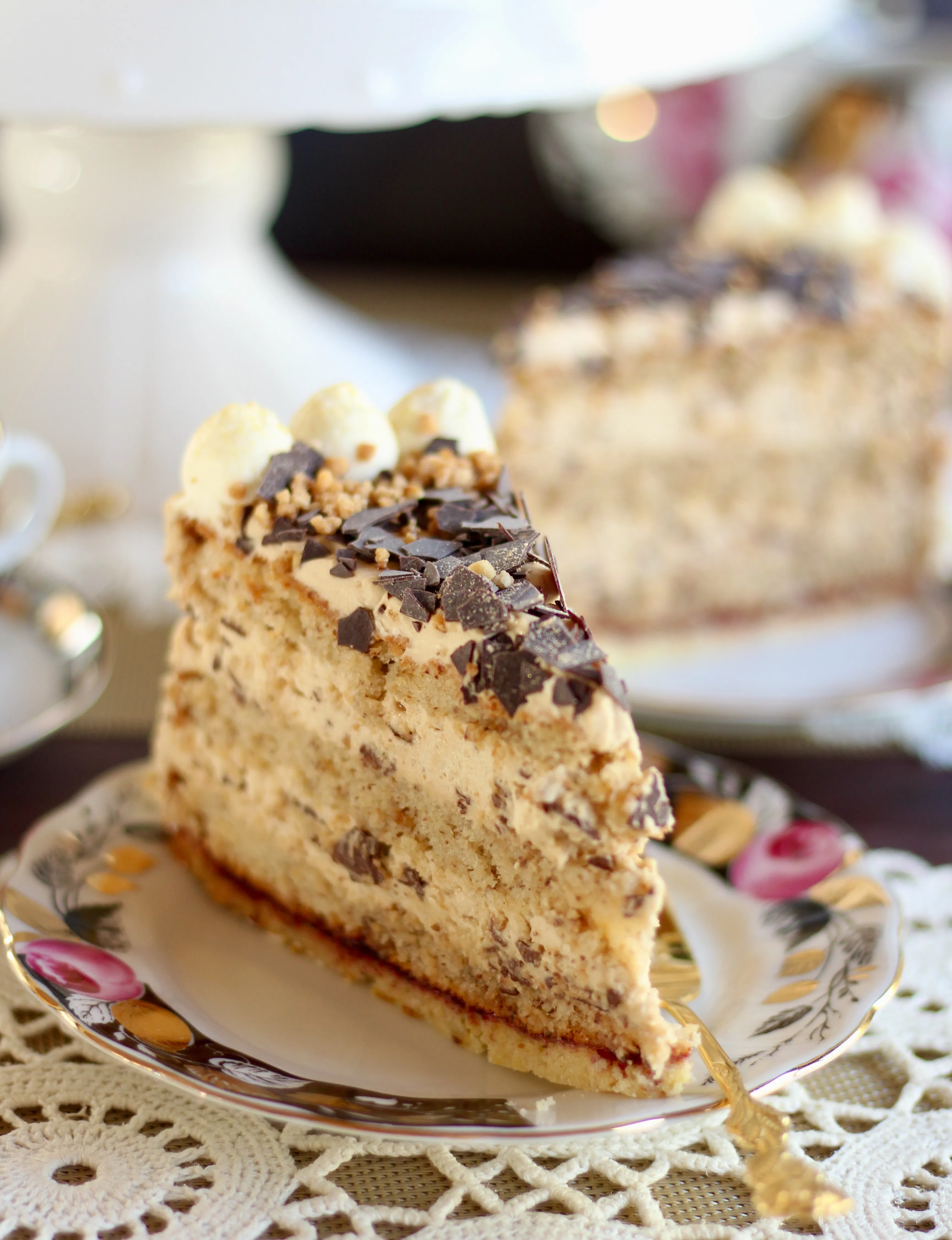 Stracciatella-Kaffee-Torte mit Whiskey-Sahnecreme! Ostertorte backen ...