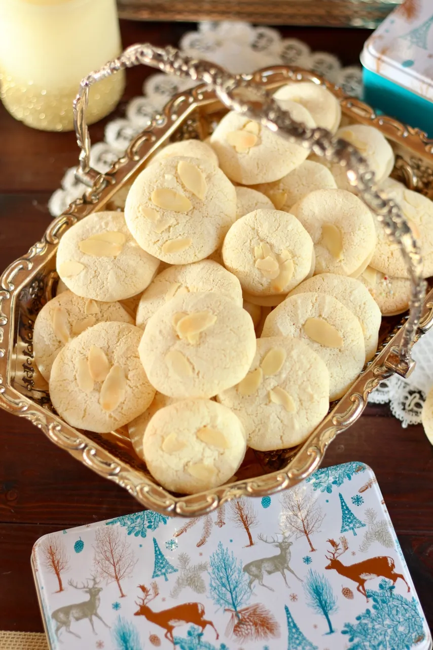 Leckere Mandel-Grieß-Makronen backen! Rezept und Gewinnspiel 🤩 SCCC ...