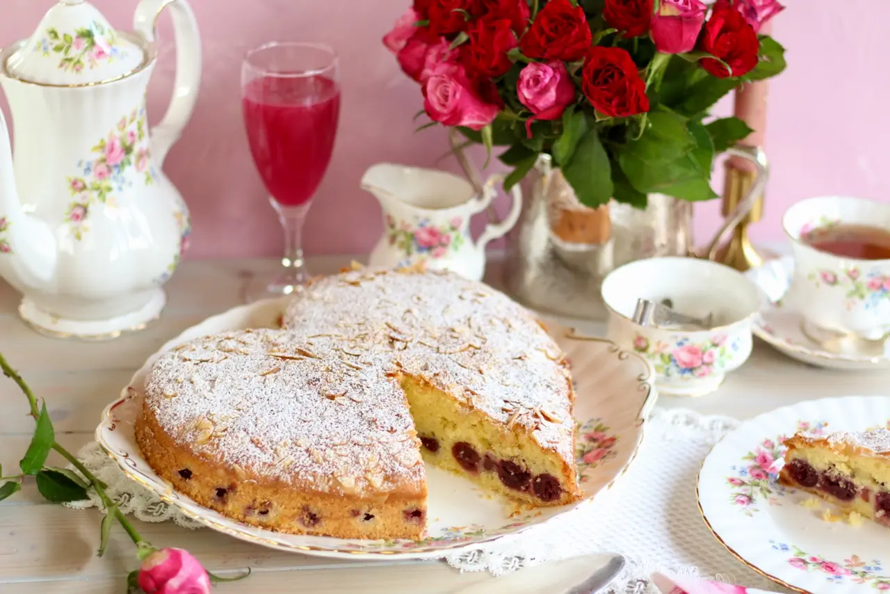 Saftiger Herzkuchen für einen romantischen Valentinstag - SUGARPRINCESS