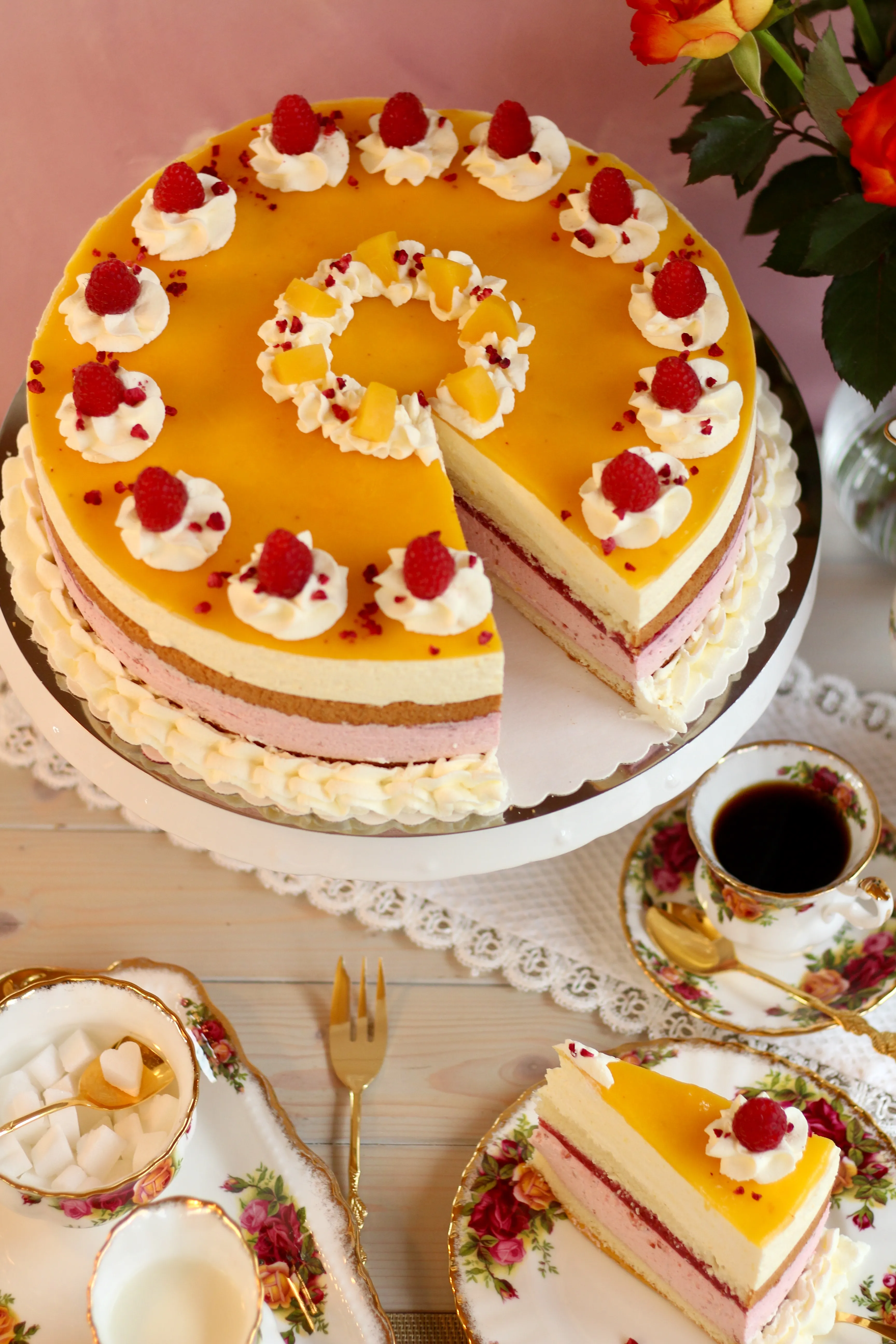 Fruchtig-leichte Pfirsich-Melba-Torte backen! Rezept und Video ...