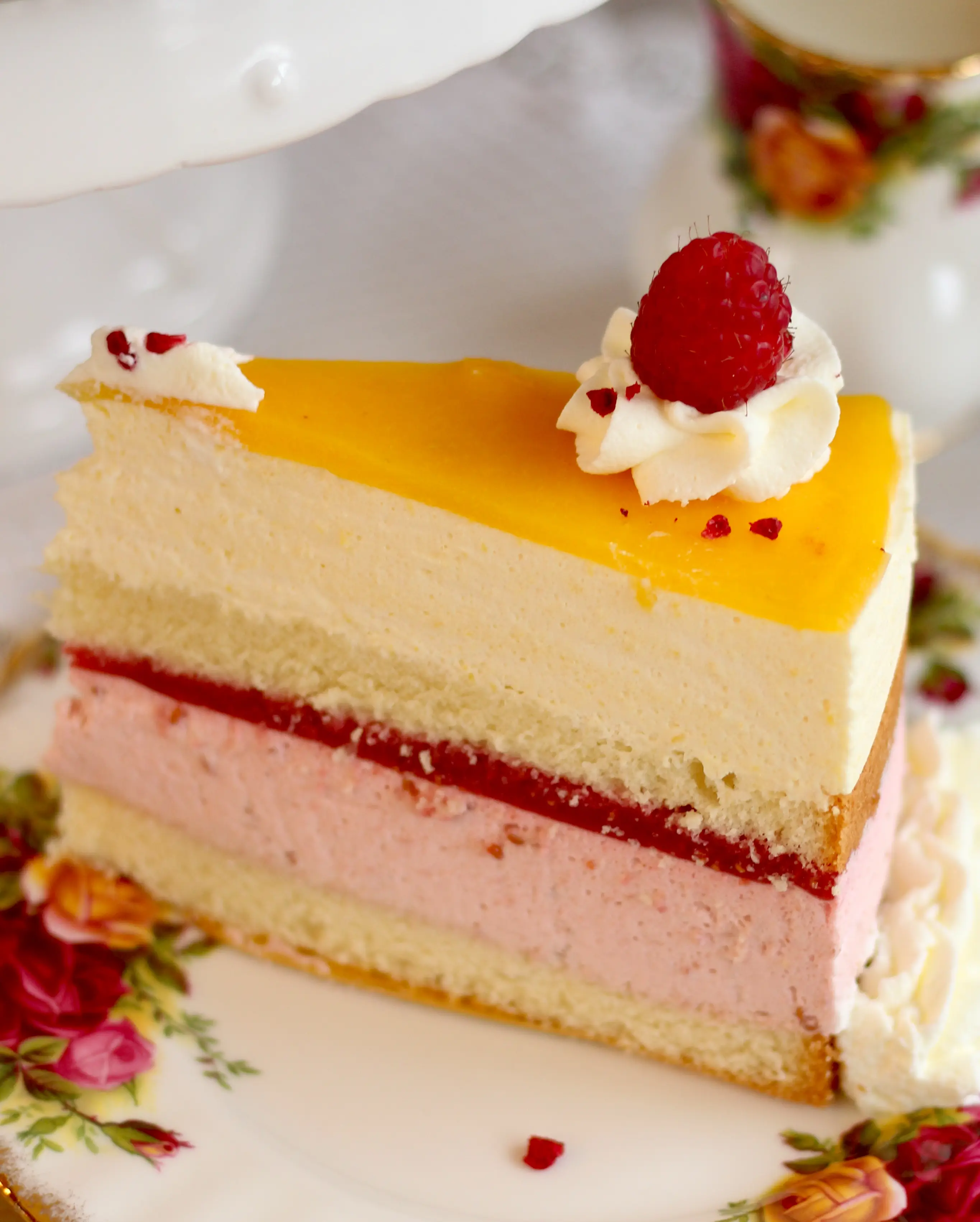 Fruchtig-leichte Pfirsich-Melba-Torte backen! Rezept und Video ...