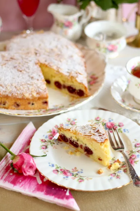 Saftiger Herzkuchen für einen romantischen Valentinstag - SUGARPRINCESS