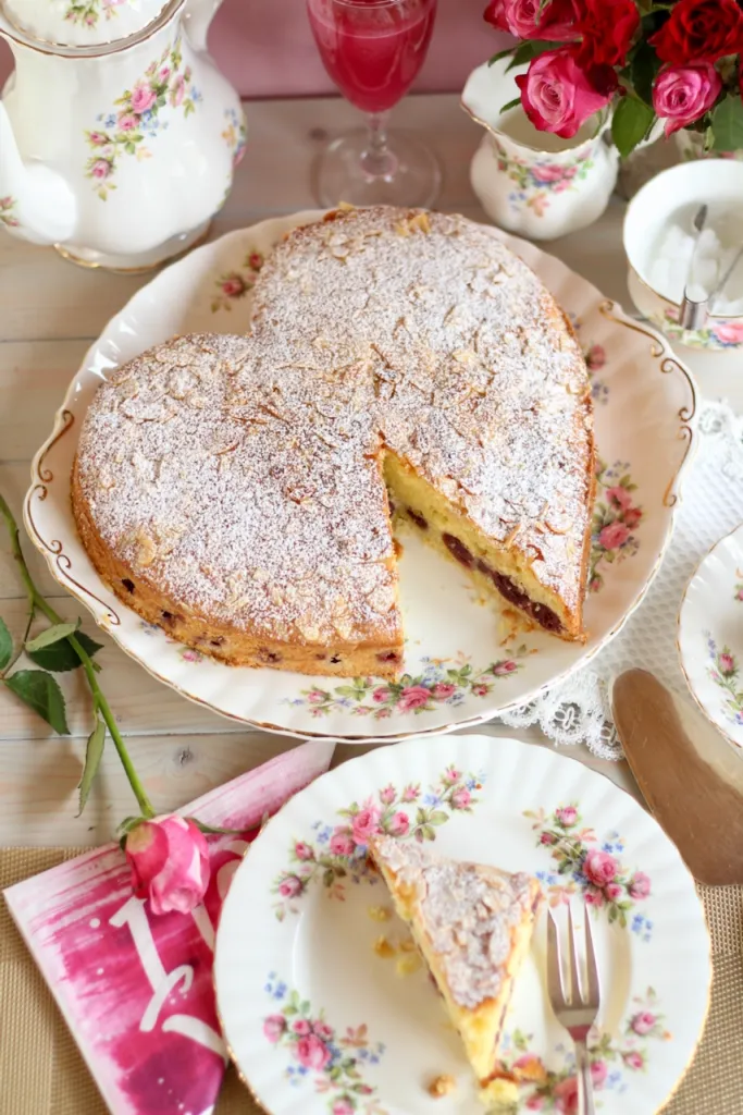 Saftiger Herzkuchen für einen romantischen Valentinstag - SUGARPRINCESS